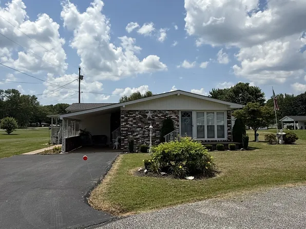 1200 Meadowlark Cir, Lafayette, TN 37083