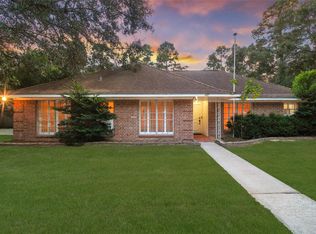 347 Maple Ln, Conroe, TX 77304