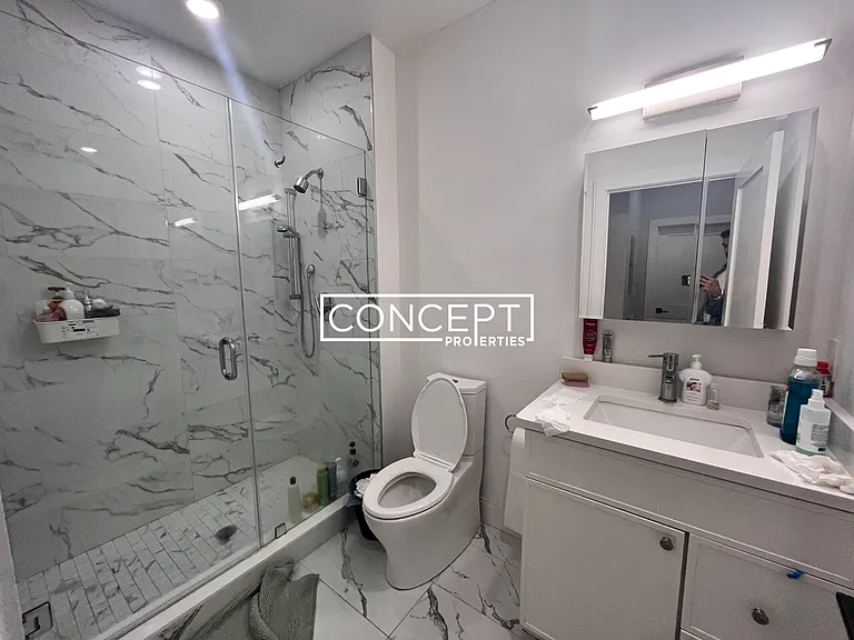 157 Everett St #203 — Photo 6