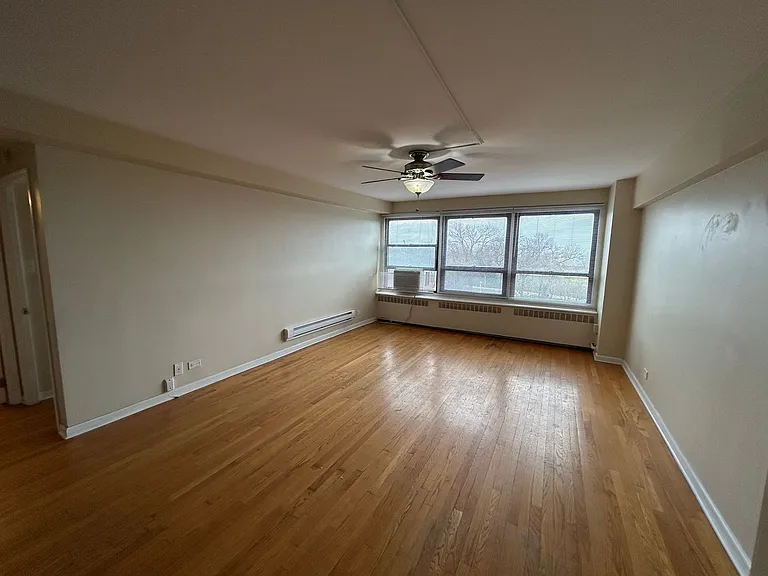 4180 Marine Terrace Apartments — Photo 119