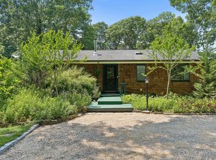 5 Bittersweet Ave, Hampton Bays, NY 11946