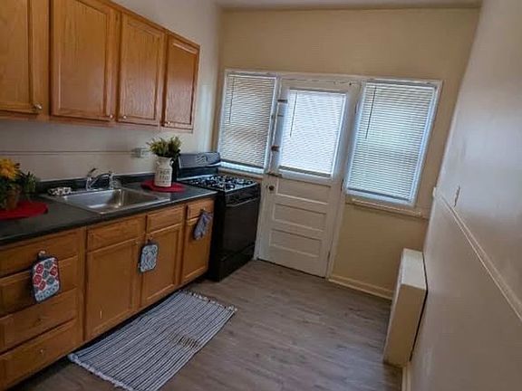 3rd image of 4901 York Rd APT A1