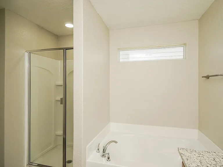 3411 Maguey Trl — Photo 10