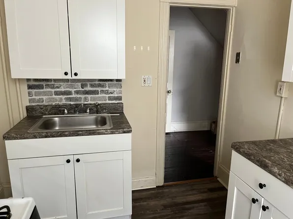 712 High St #3, Bethlehem, PA 18018