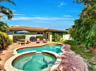 390 N Juno Ln, Juno Beach, FL 33408