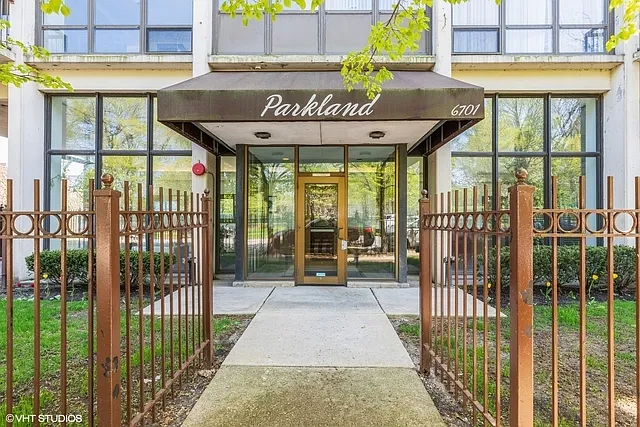 6701 S Crandon Ave APT 5A photo 1