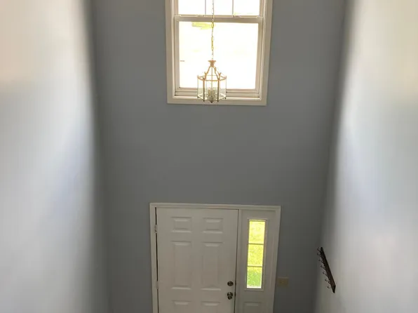 1809 Espey Dr, Bloomington, IL 61704