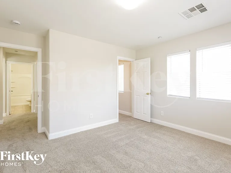 684 Moonlight Stroll St — Photo 14