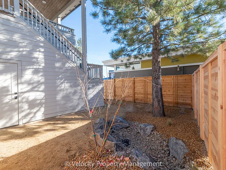 3031 NW Tharp Ave #2 — Photo 21
