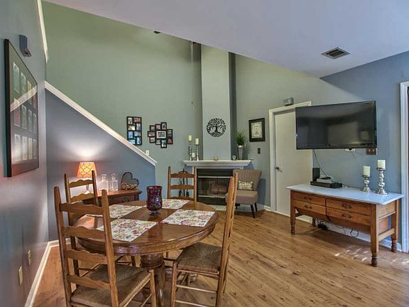 4th image of 2787 Beechwood Knls #3