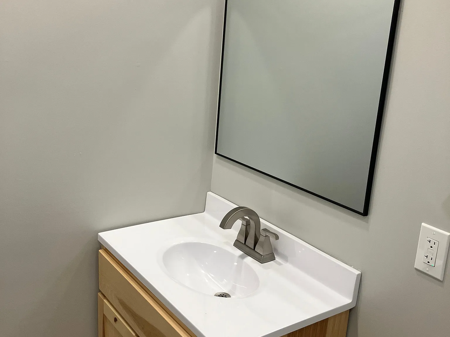 3 bed, 2.0 bath, 1300 sqft, $1,500 — Photo 3