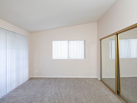 5th image of 1738 Hornblend St APT 4