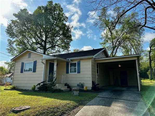 1309 12th Pl, Phenix City, AL 36867