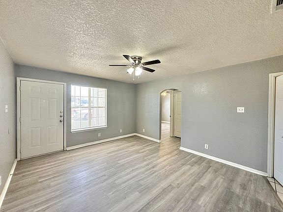 5th image of 2907 Cantabrian Dr APT A