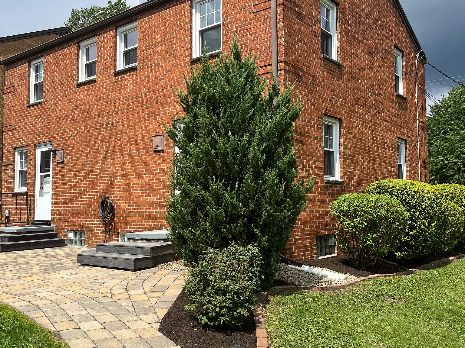 2 bed, 950 sqft, $975 — Photo 2
