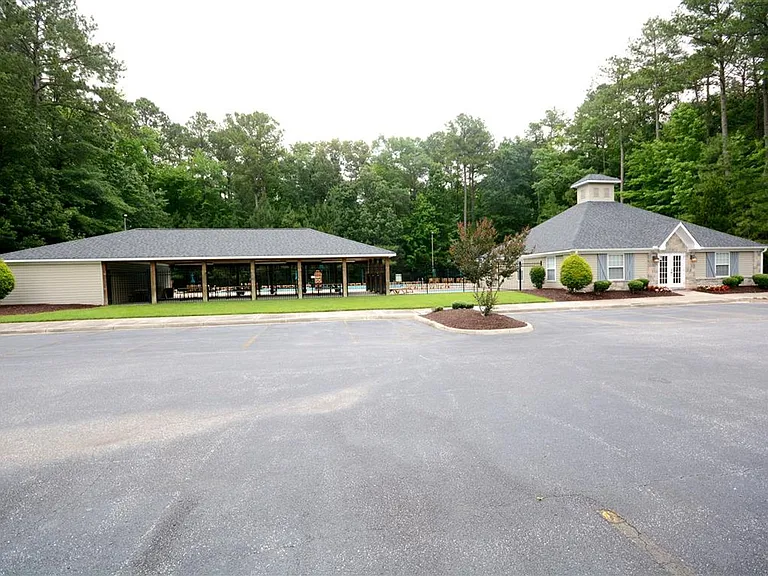 414 Sawyers Mill Xing — Photo 40