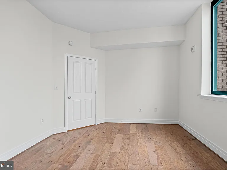 414 Water St #2903 — Photo 22
