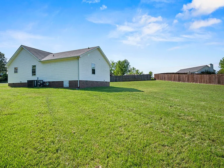 1043 Holly Rock Ct — Photo 20