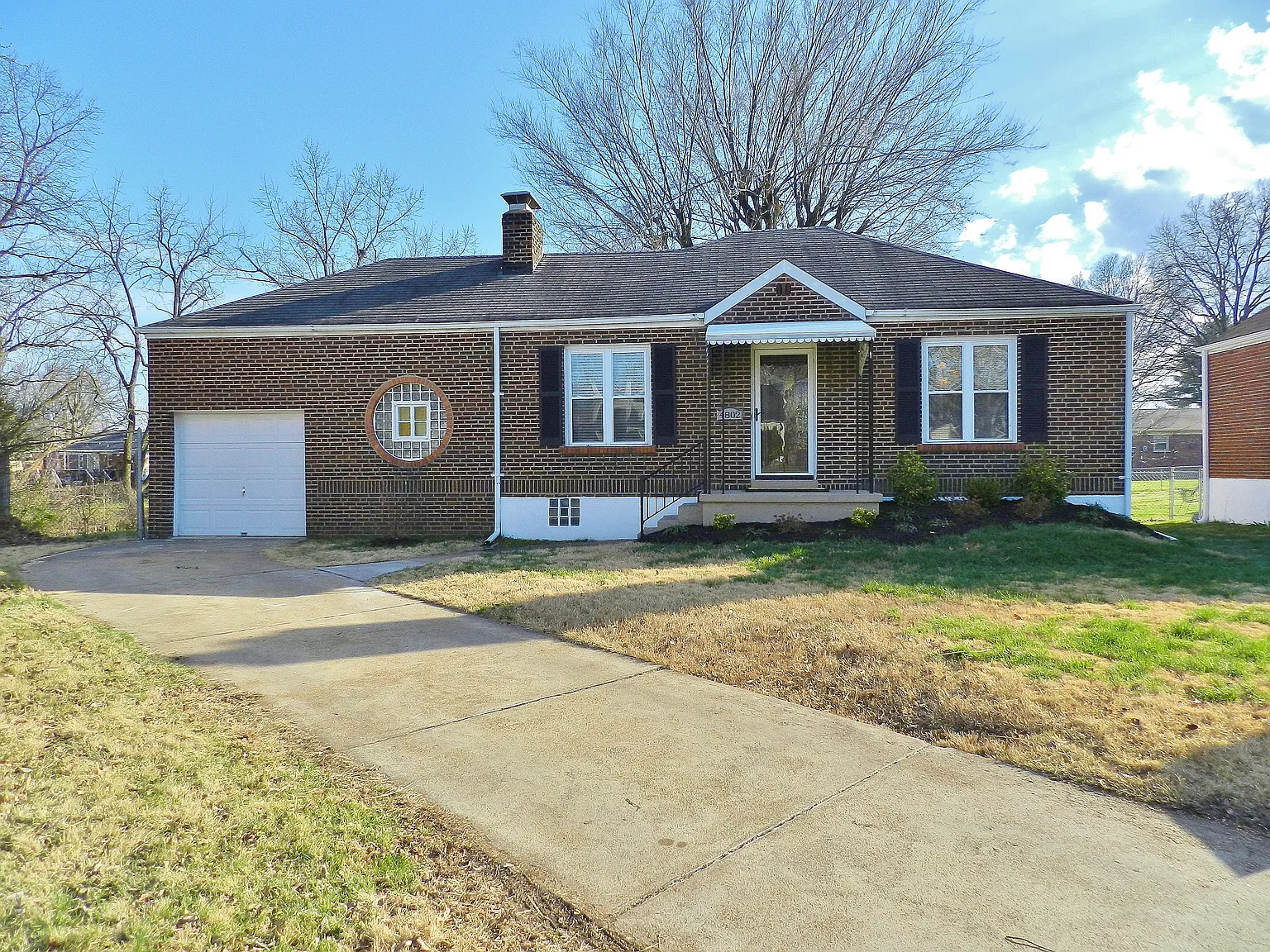 4802 Hershey Dr photo 1