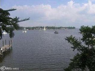 7682 Colonial Beach Rd, Pasadena, MD 21122