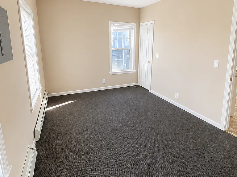 532 Main St #11 — Photo 3