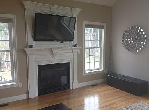 5th image of 14 Hickory Dr