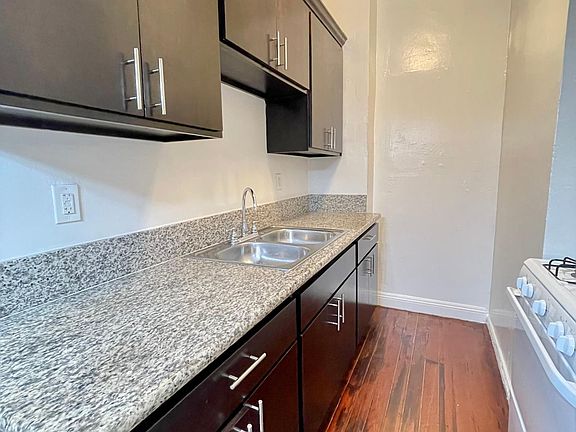 3rd image of 745 S Normandie Ave APT 103