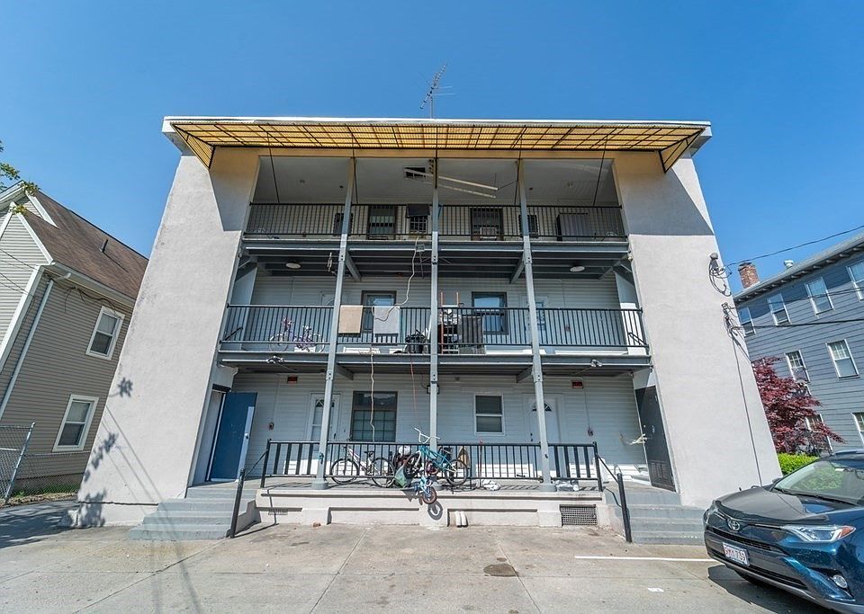 Building Photo 3