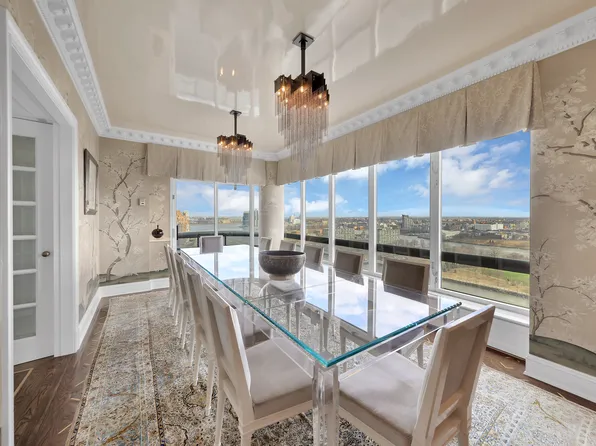 530 East 76th Street image 5 of 23