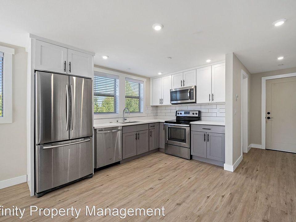 1st image of 2217 42nd Ave SW #11327913