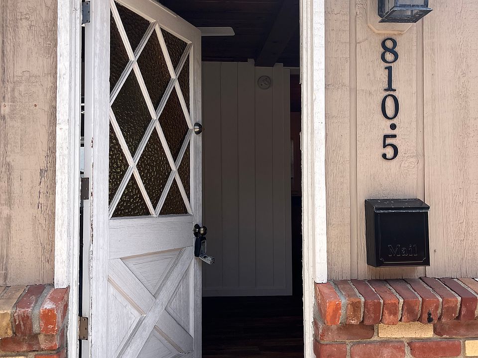 1st image of 802-812 El Carmel Pl #810.5