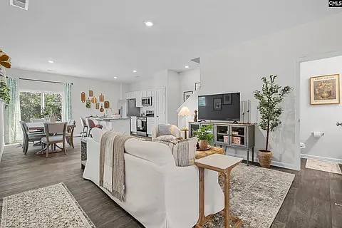 331 Ocala Dr — Photo 3