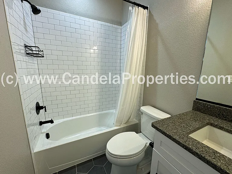 7618 Red River Way — Photo 40