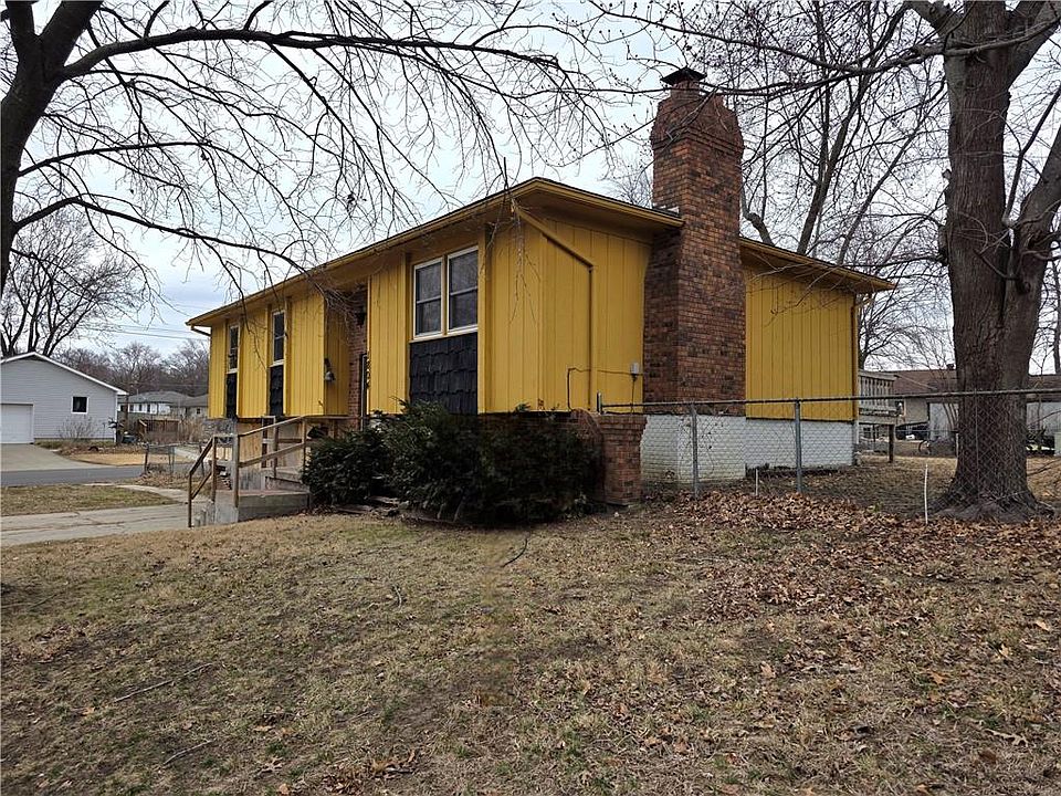 1st image of 1804 S Benton Ave