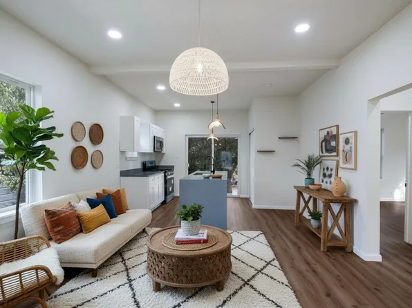 735 Gulf, San Antonio, TX 78202