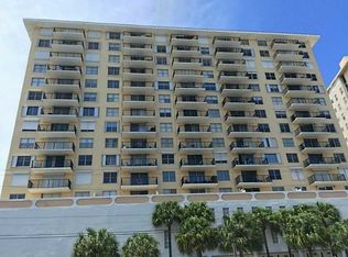 427 Golden Isles Dr APT 4H, Hallandale Beach, FL 33009