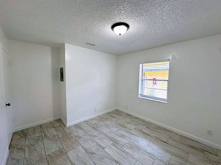329 Melody Ln #331 — Photo 9