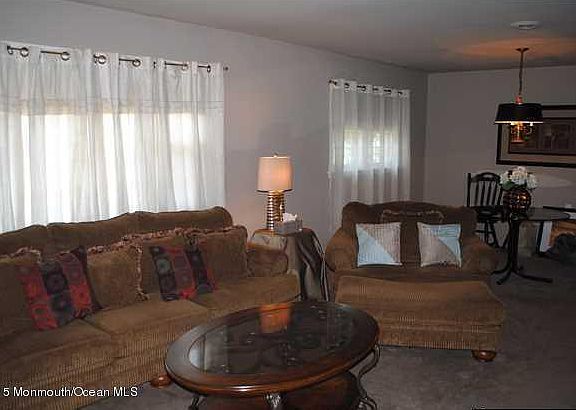 2nd image of 62 Grenada St