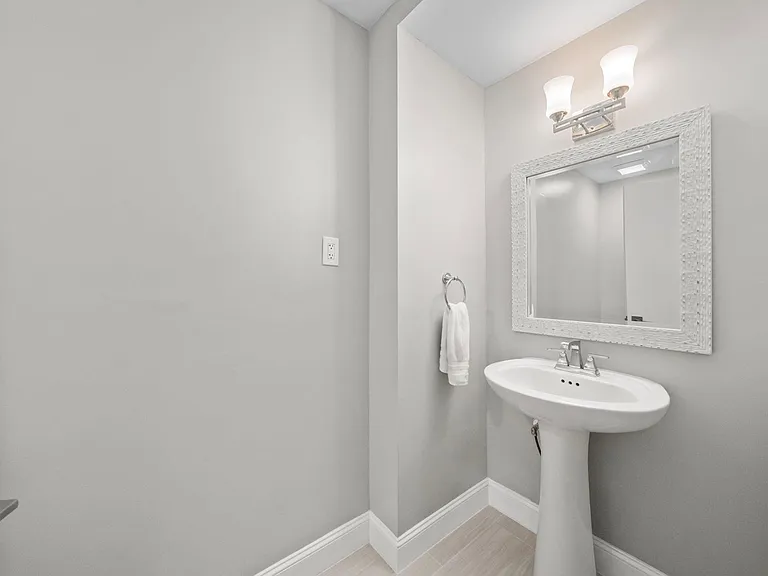 10139 Knoboak Dr — Photo 16