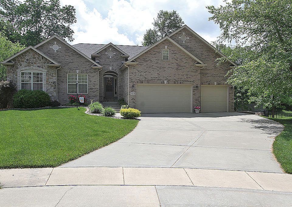 1st image of 10 Bear Creek Ct