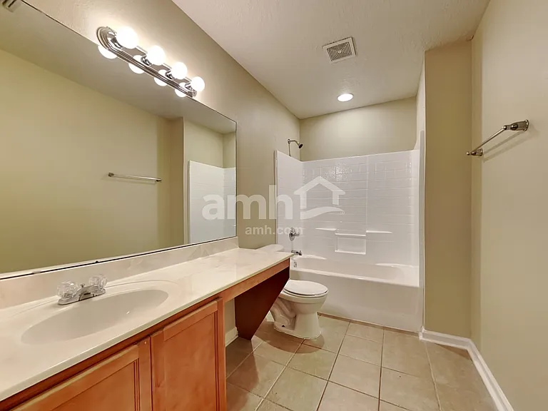 2371 Tyson Lake Dr — Photo 17