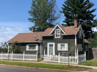 385 East St, Chicopee, MA 01020