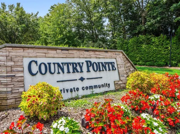 40 Snowdance Lane #40, Nesconset, NY 11767