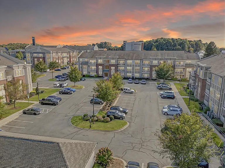 Kingsley Apartments