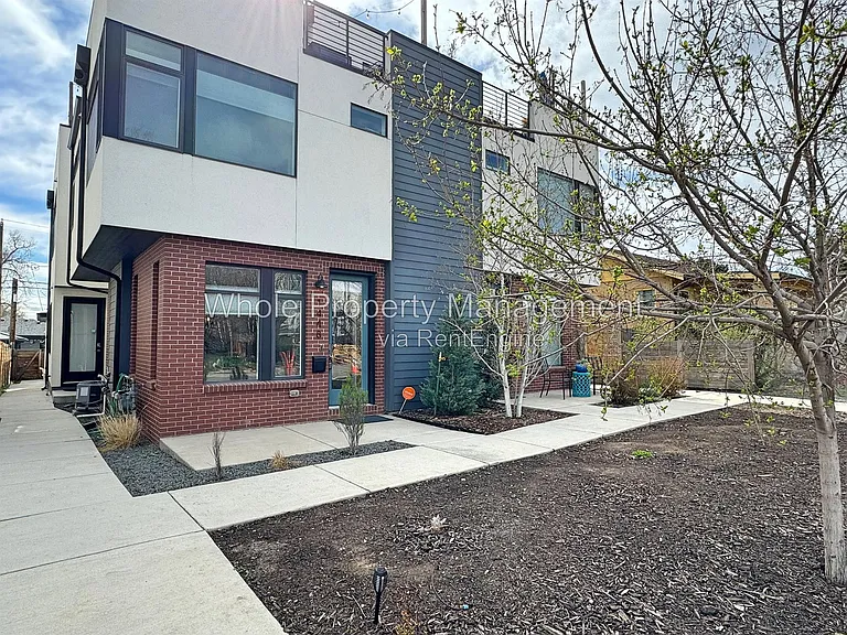 1448 Xavier St — Photo 40