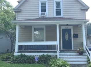 918 N Ash St, Waukegan, IL