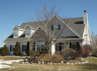 224 Kettle Ridge Cir, Glenbeulah, WI 53023