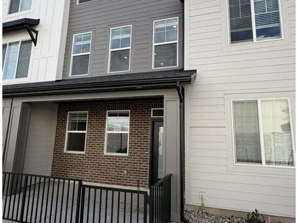 832 W Ivywell Ln #222, North Salt Lake, UT 84054