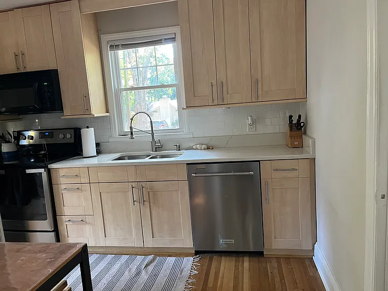 1003 Guilford Rd — Photo 5