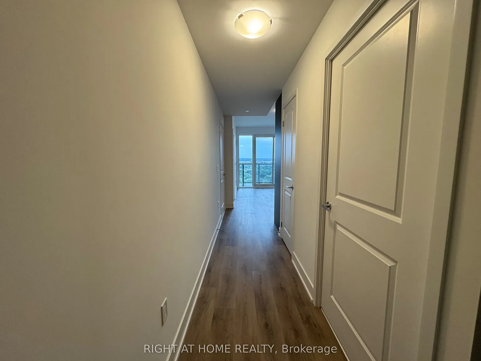 1 bed, $2,000 — Photo 4